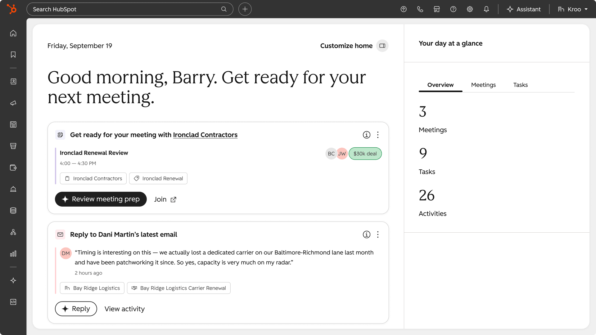 HubSpot-Benutzeroberfläche mit dem anpassbaren Startbildschirm von HubSpot Starter: ein Überblick über den Tag mit anstehenden Meetings und der von HubSpot erledigten Meetingvorbereitung sowie aktuellen E-Mails, Aufgaben und Aktivitäten.