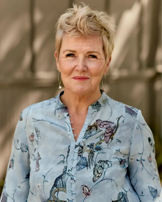 Helen-Russell-Headshot